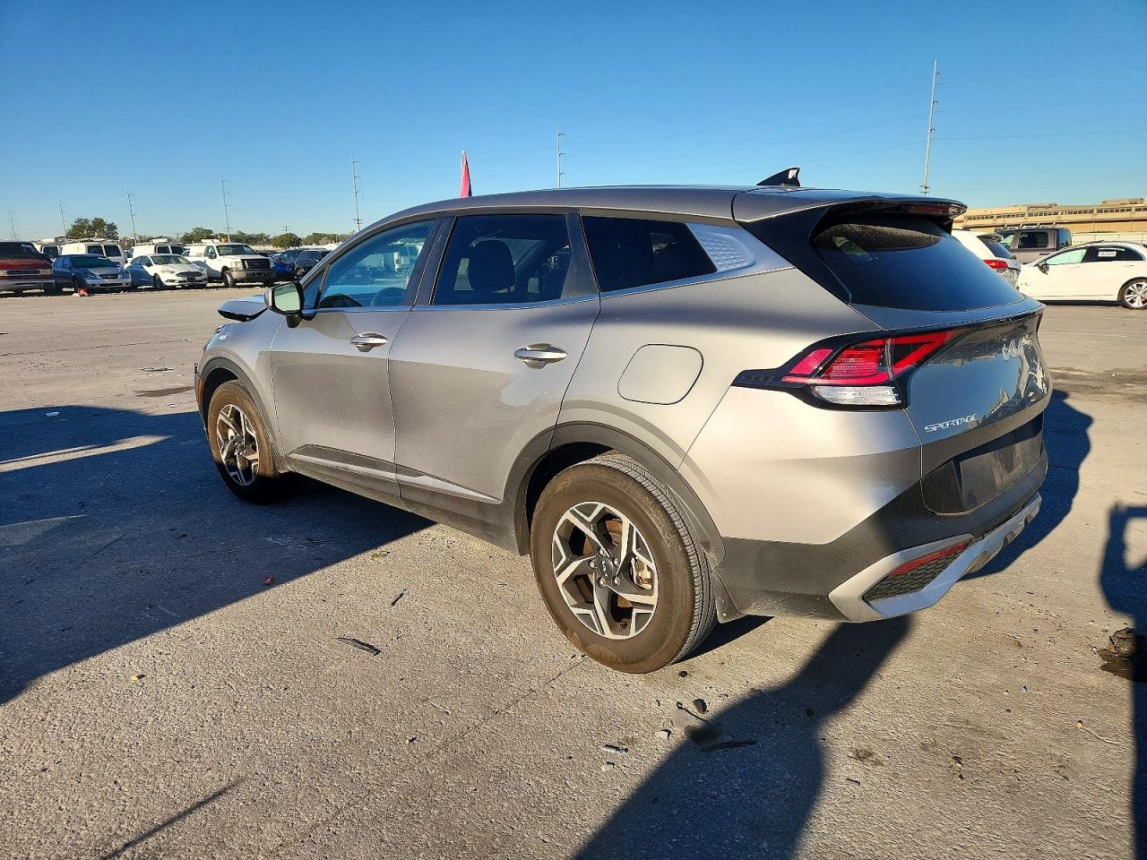 2025 KIA SPORTAGE LX photo 2