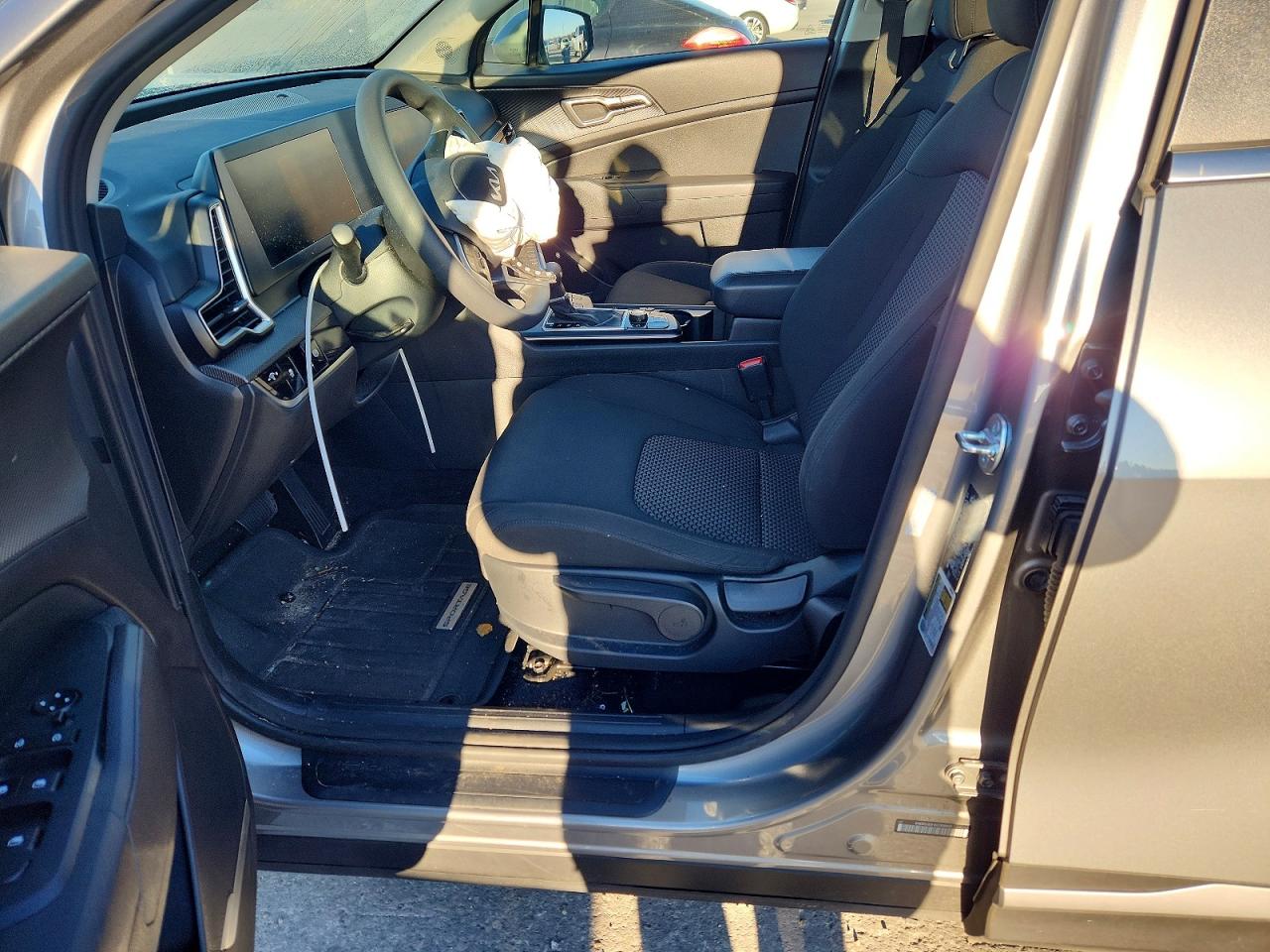 2025 KIA SPORTAGE LX photo 7