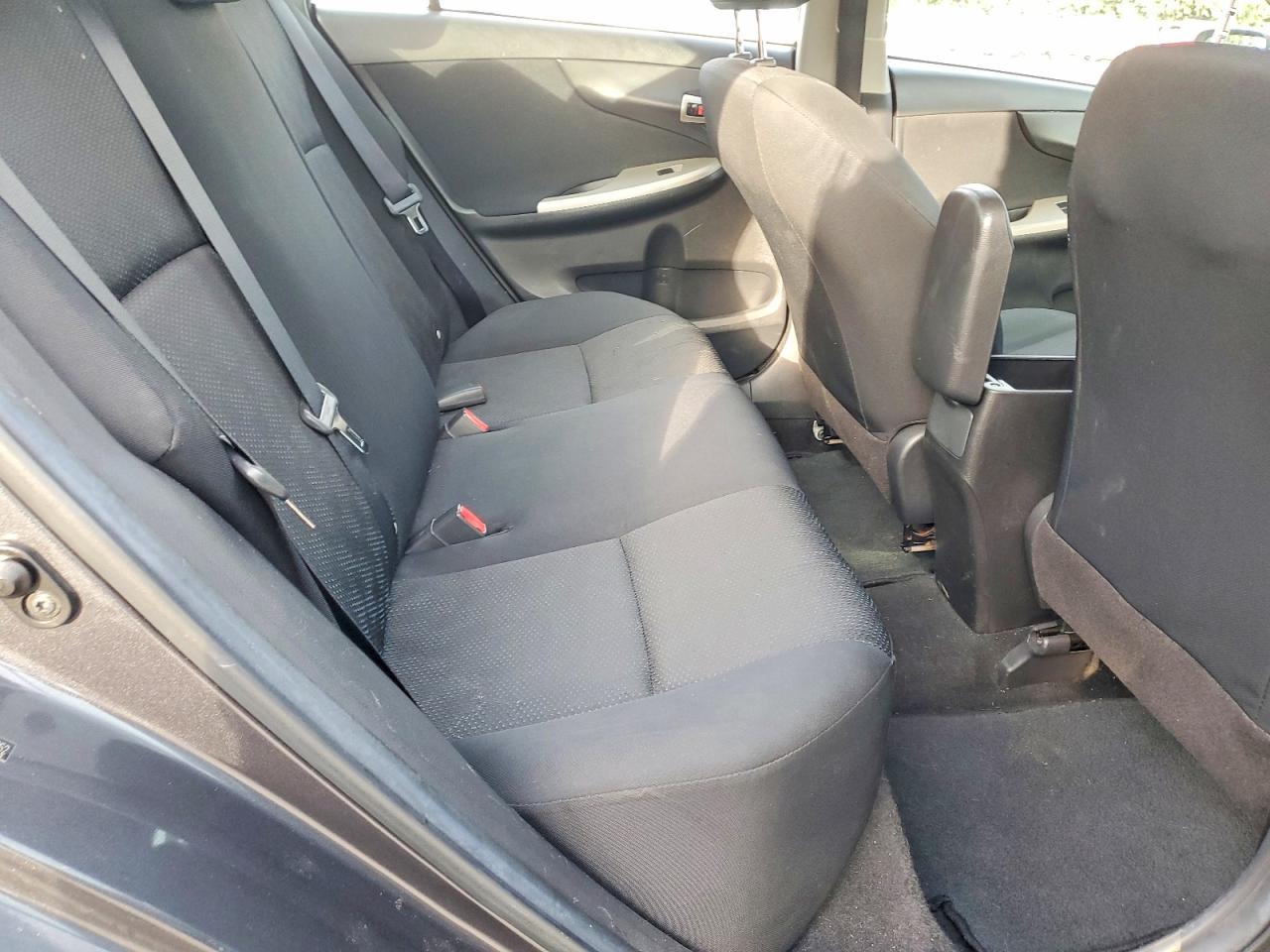 2010 TOYOTA COROLLA BASE photo 10