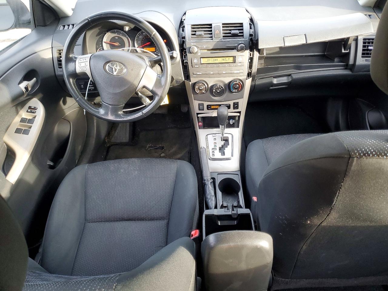 2010 TOYOTA COROLLA BASE photo 8
