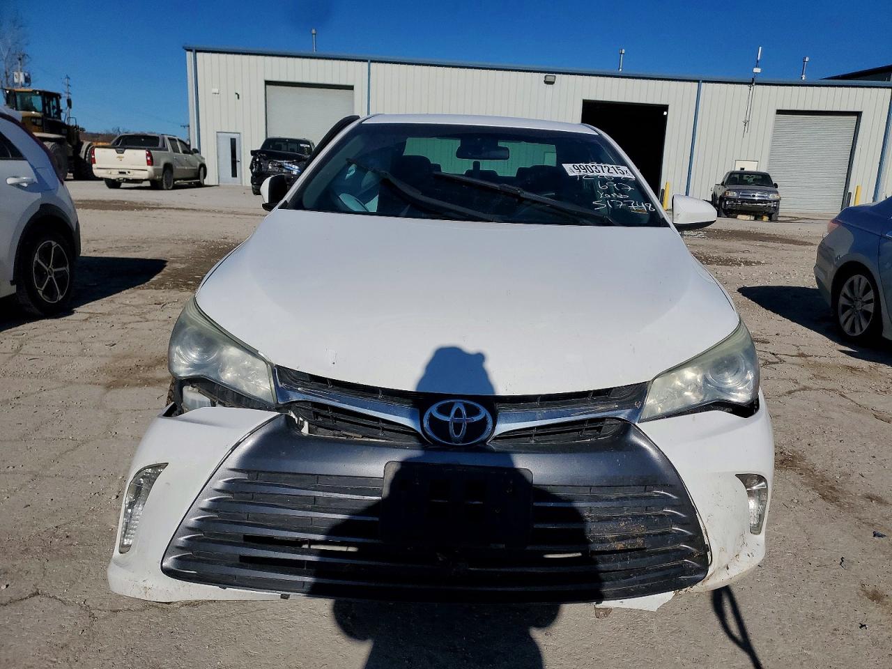 2016 TOYOTA CAMRY LE photo 9
