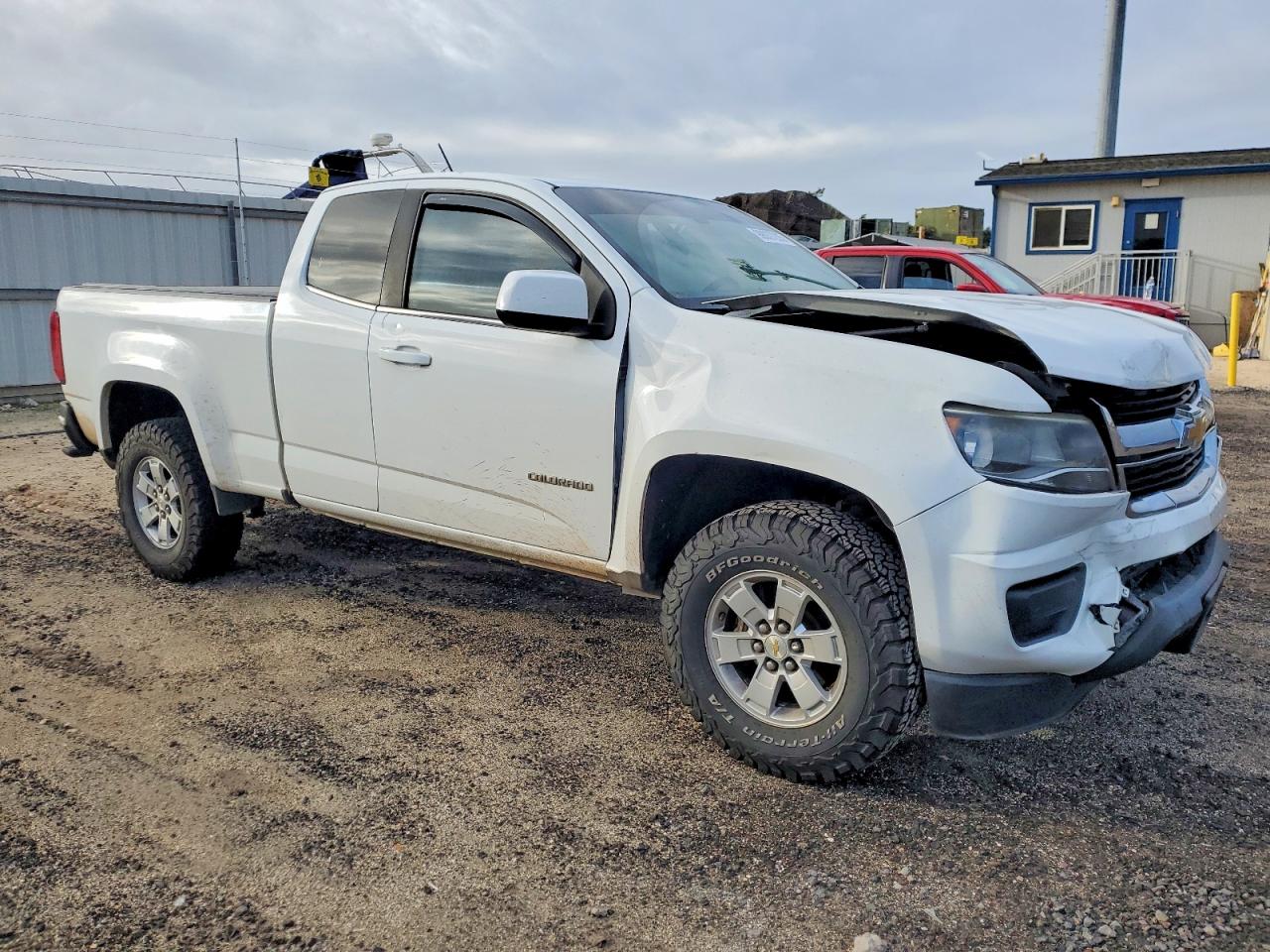2019 CHEVROLET COLORADO photo 4