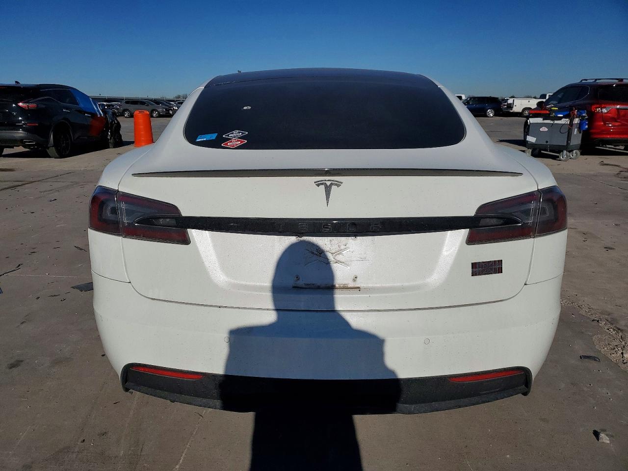 2022 TESLA MODEL S photo 11
