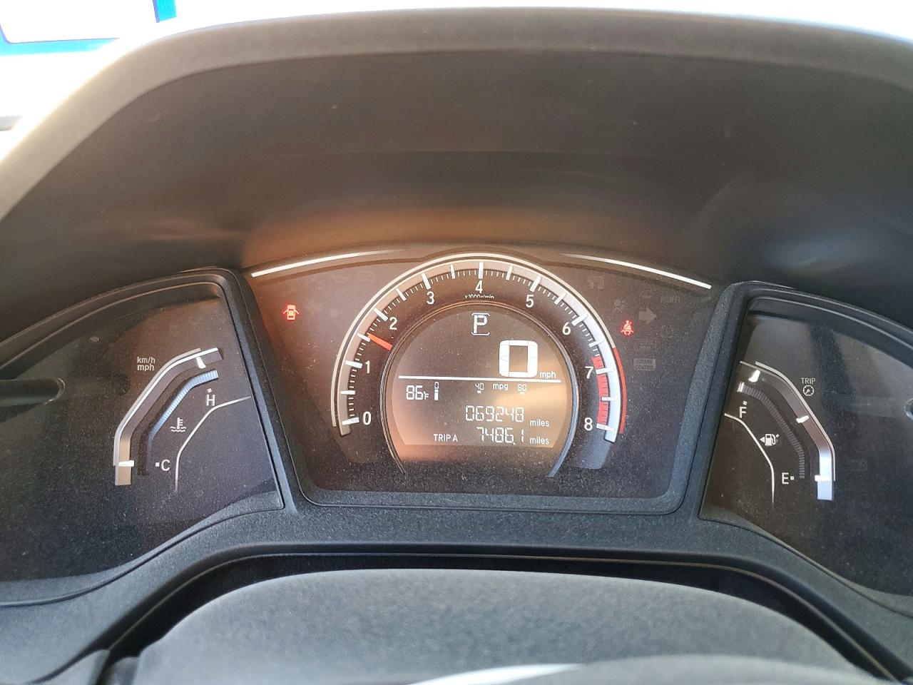 2016 HONDA CIVIC LX photo 17