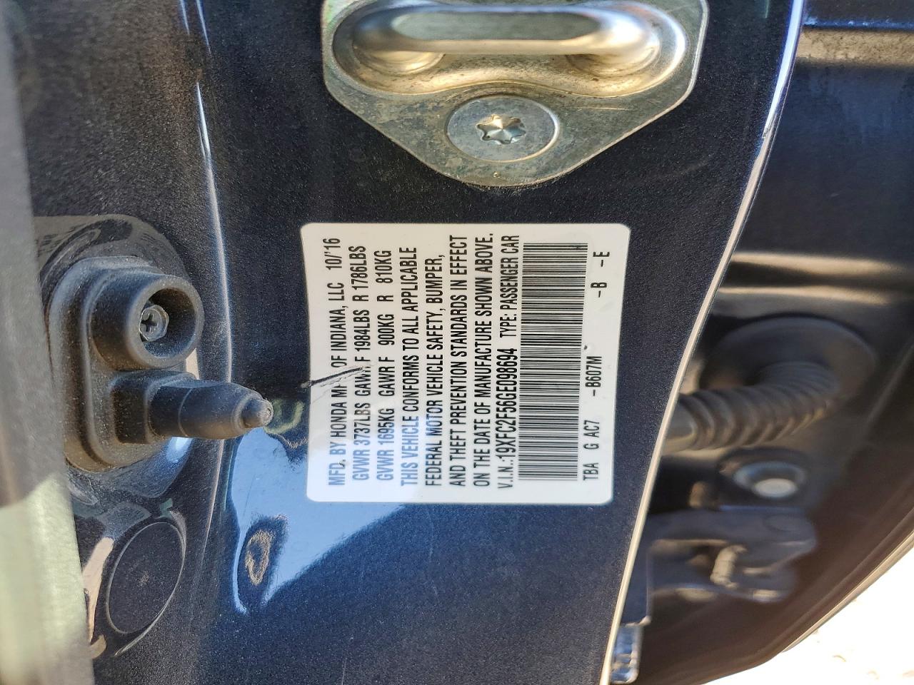 2016 HONDA CIVIC LX photo 25