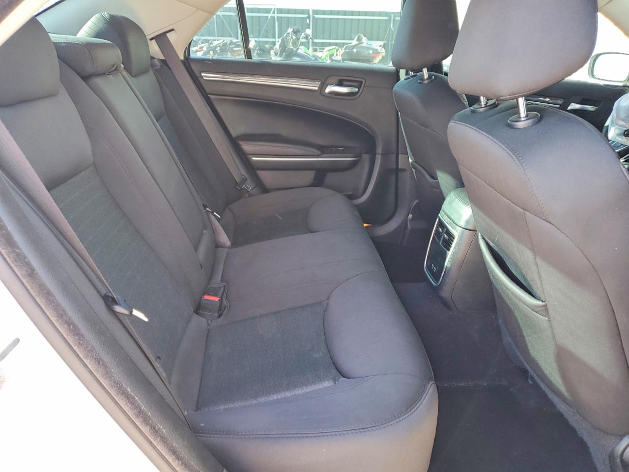 2021 CHRYSLER 300 TOURING photo 10