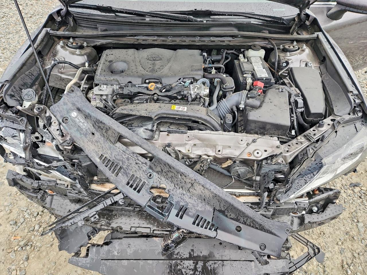 2022 TOYOTA CAMRY LE photo 11