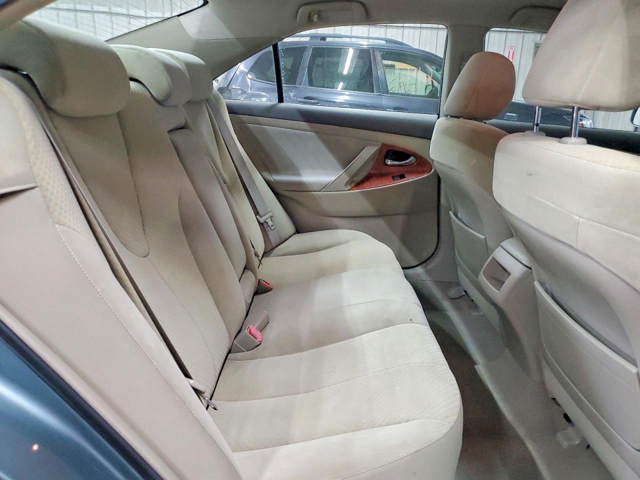 2009 TOYOTA CAMRY BASE photo 10