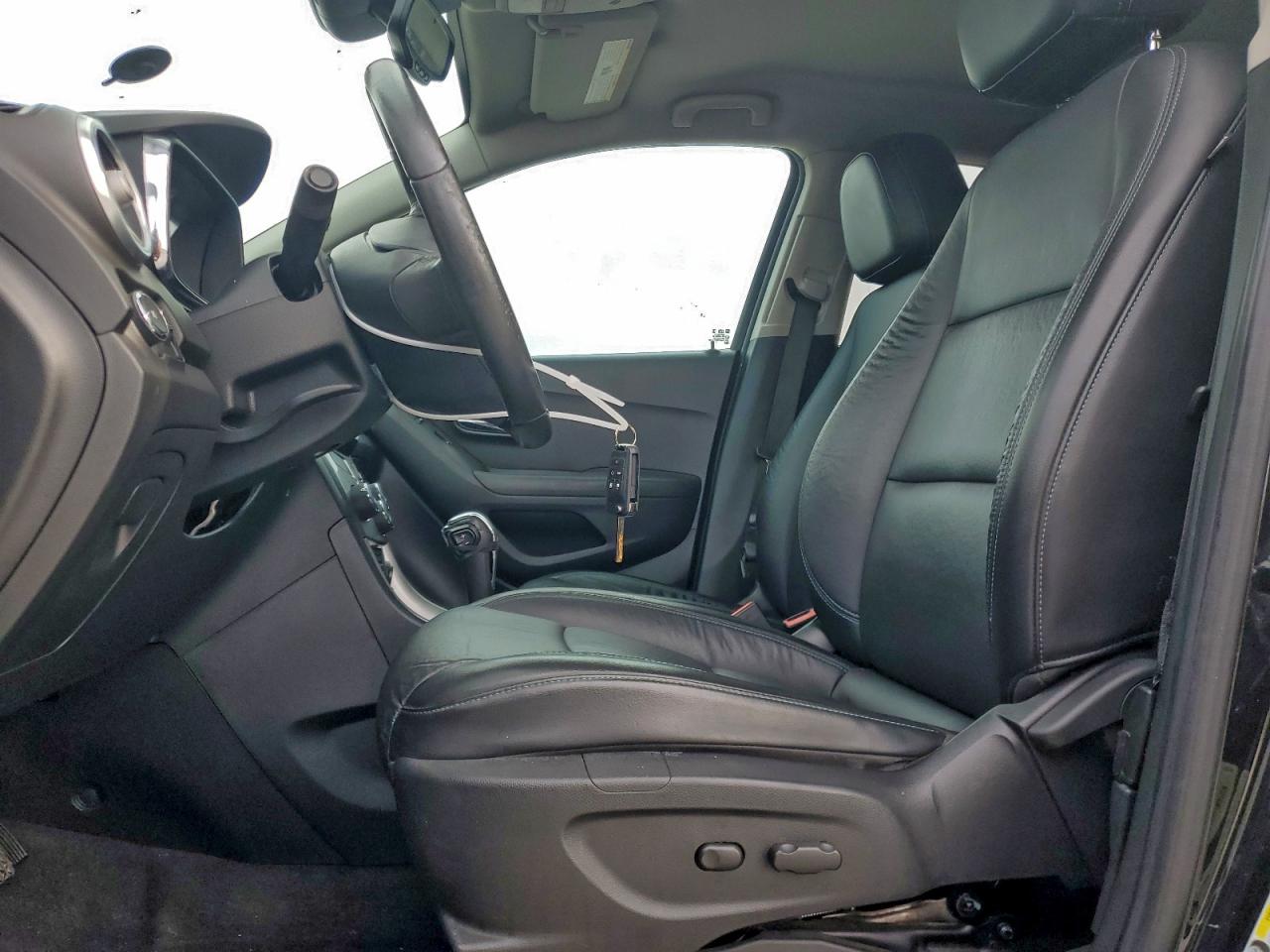 2015 CHEVROLET TRAX LTZ photo 7