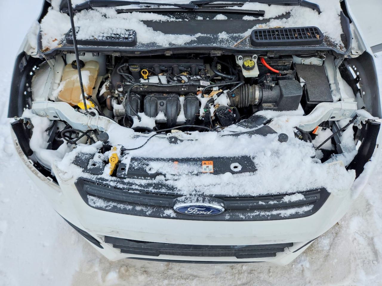 2015 FORD ESCAPE S photo 23