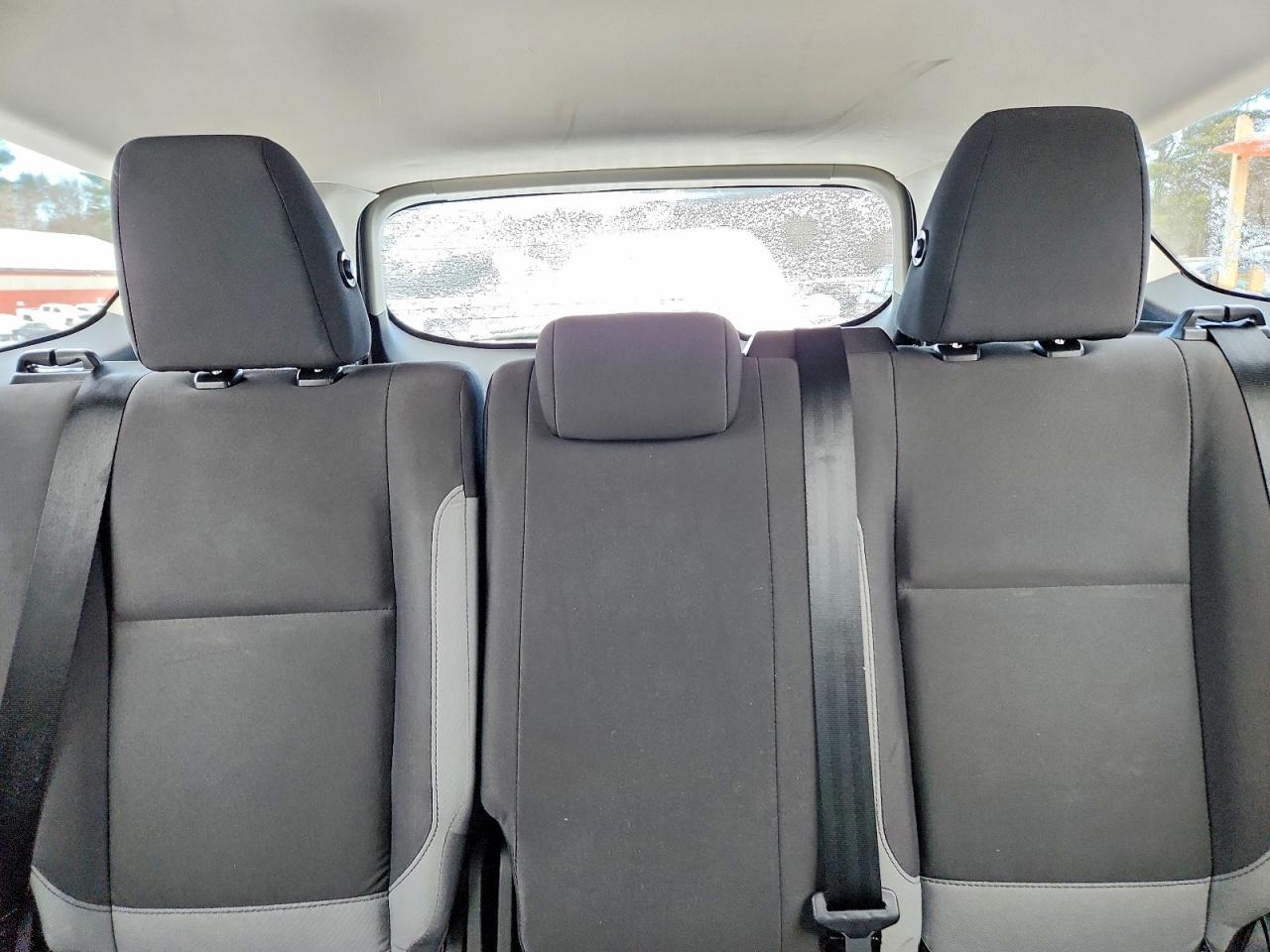 2015 FORD ESCAPE S photo 19