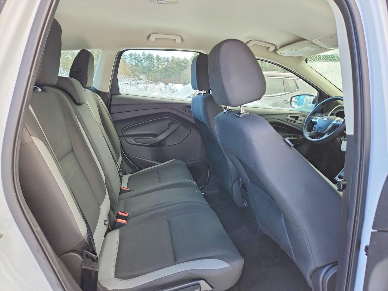2015 FORD ESCAPE S photo 21