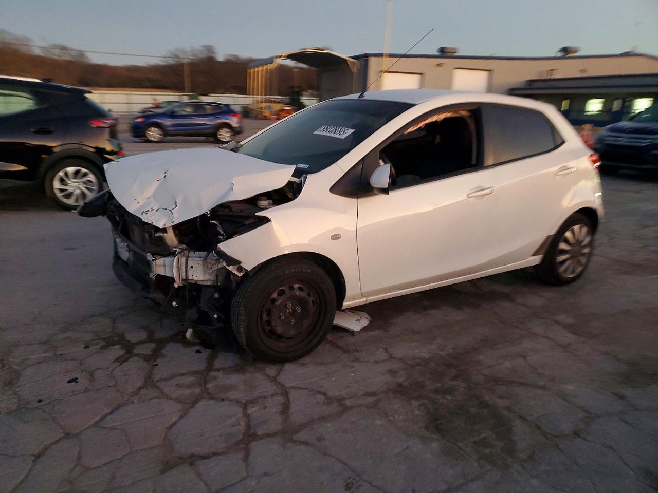 2014 MAZDA MAZDA2