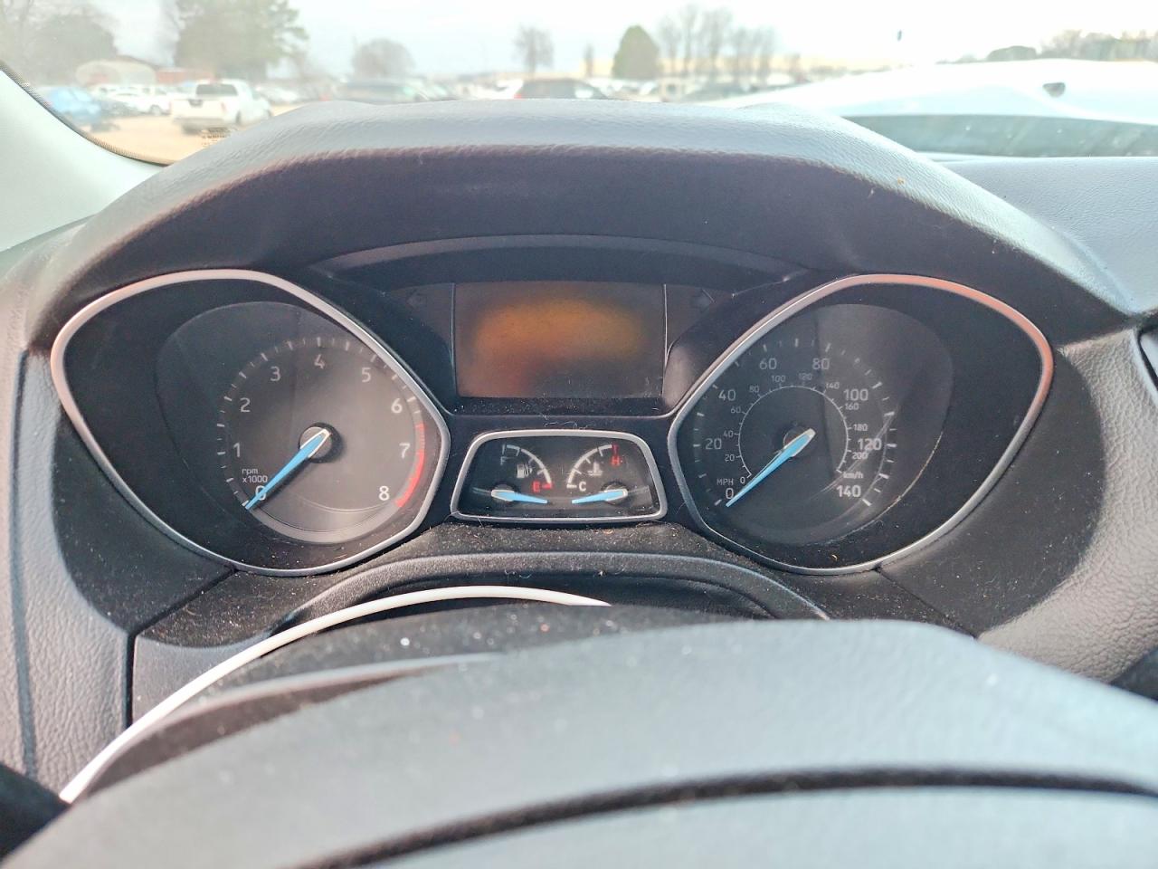 2018 FORD FOCUS SE photo 9