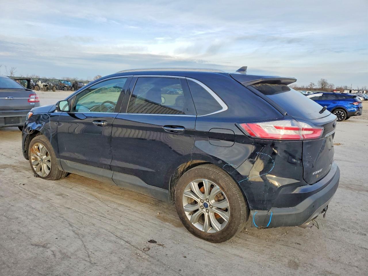 2019 FORD EDGE TITANIUM photo 2