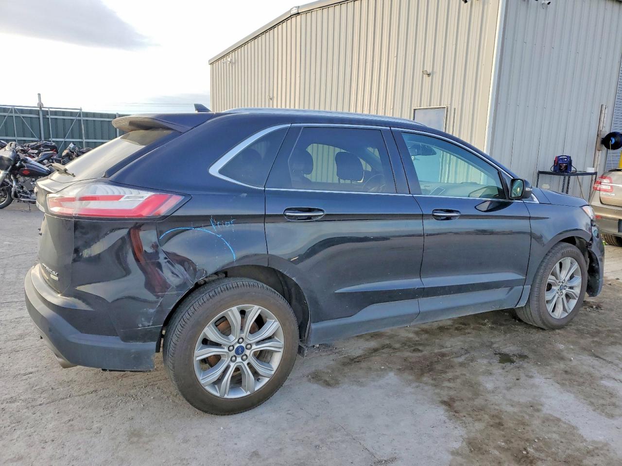 2019 FORD EDGE TITANIUM photo 3