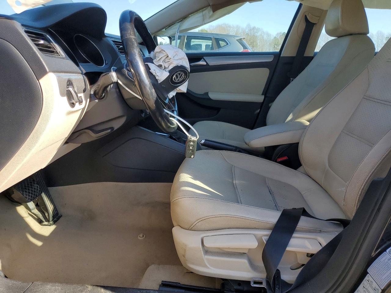 2015 VOLKSWAGEN JETTA SE photo 7