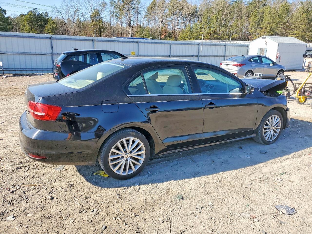 2015 VOLKSWAGEN JETTA SE photo 3