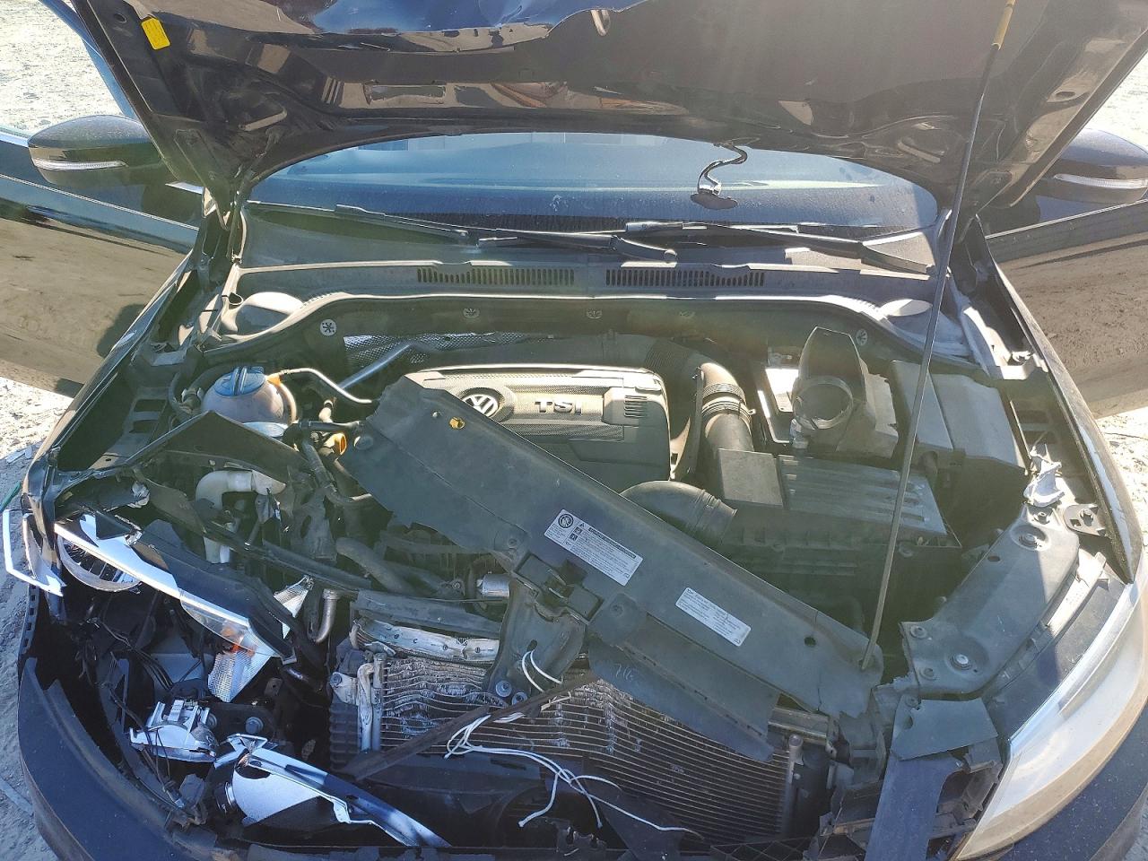 2015 VOLKSWAGEN JETTA SE photo 11