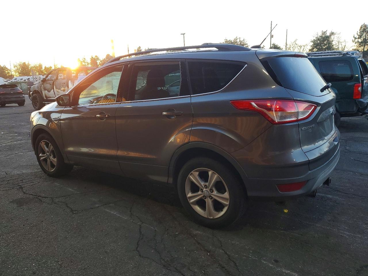 2013 FORD ESCAPE SE photo 2