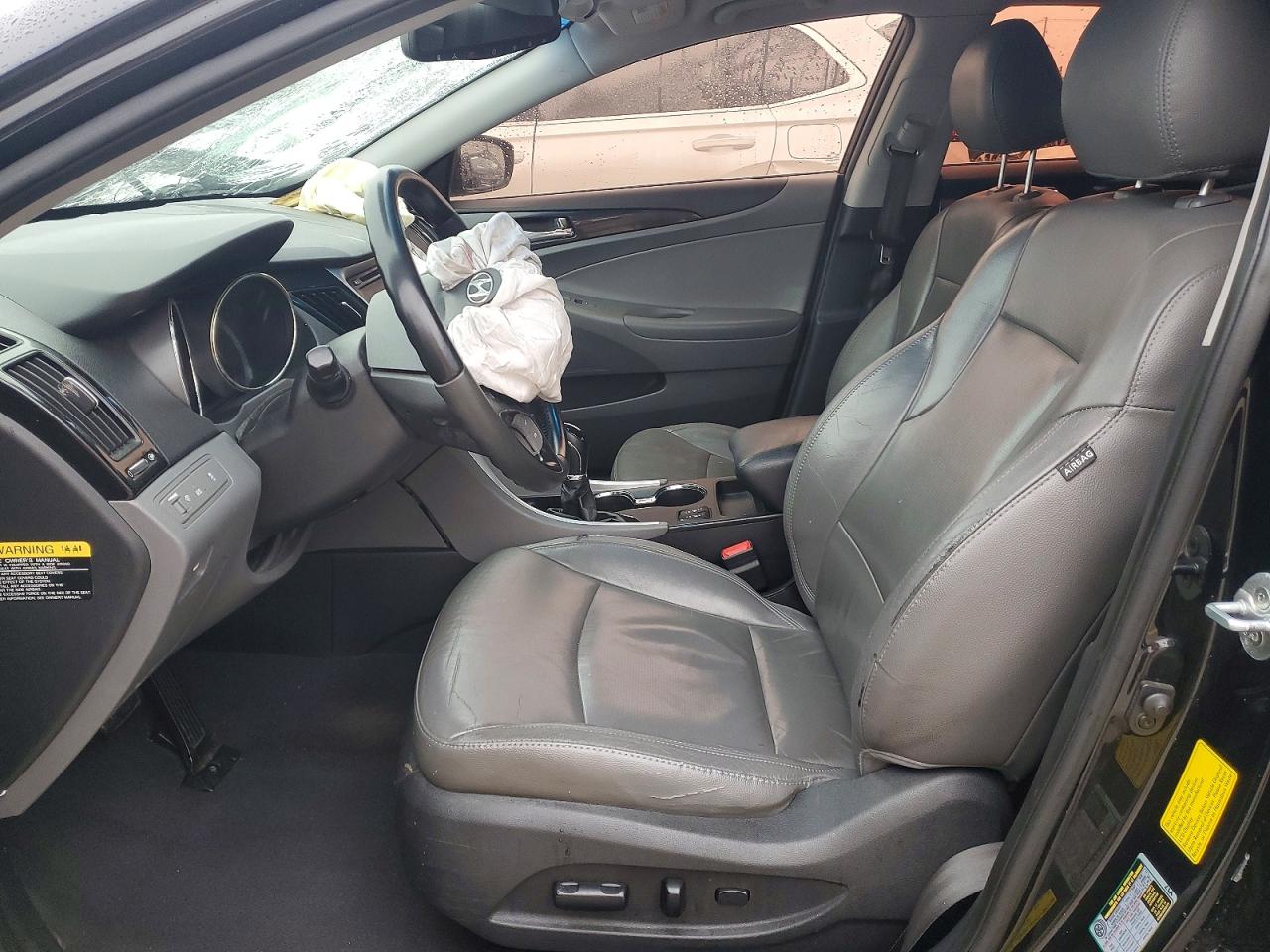 2012 HYUNDAI SONATA SE photo 13