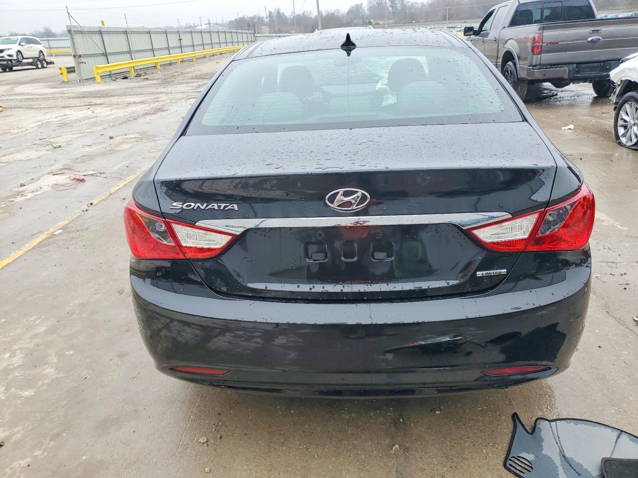 2012 HYUNDAI SONATA SE photo 11