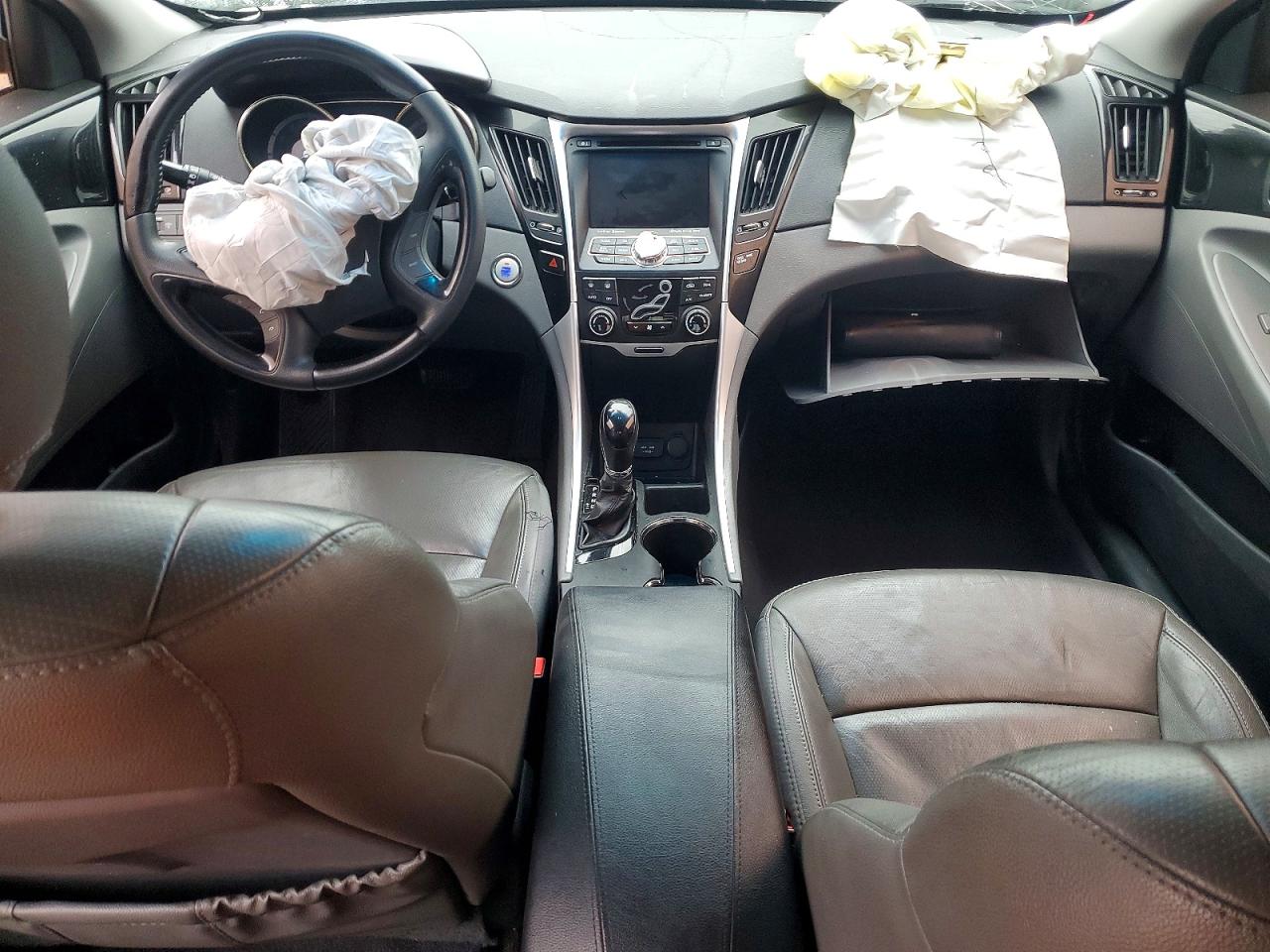 2012 HYUNDAI SONATA SE photo 15