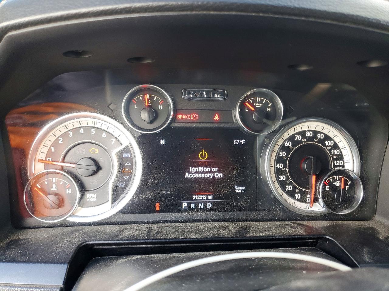 2013 RAM 1500 LARAMIE photo 17