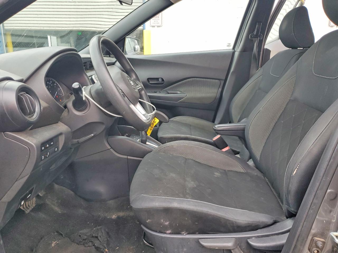 2020 NISSAN KICKS S photo 7