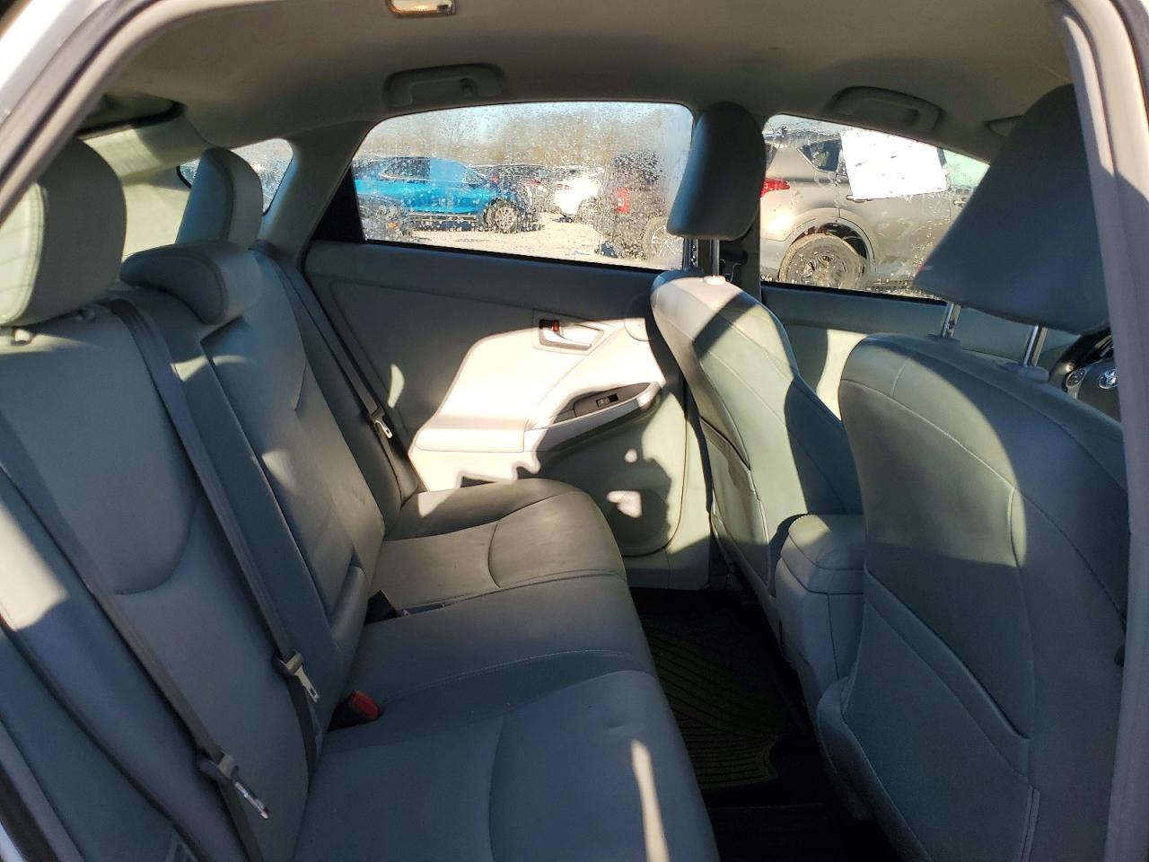 2013 TOYOTA PRIUS photo 10