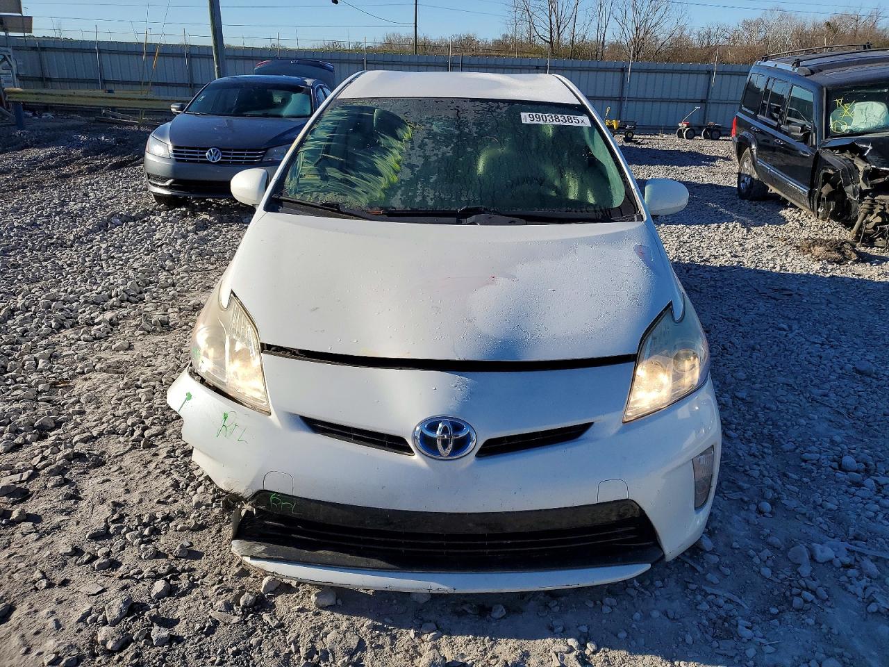 2013 TOYOTA PRIUS photo 5