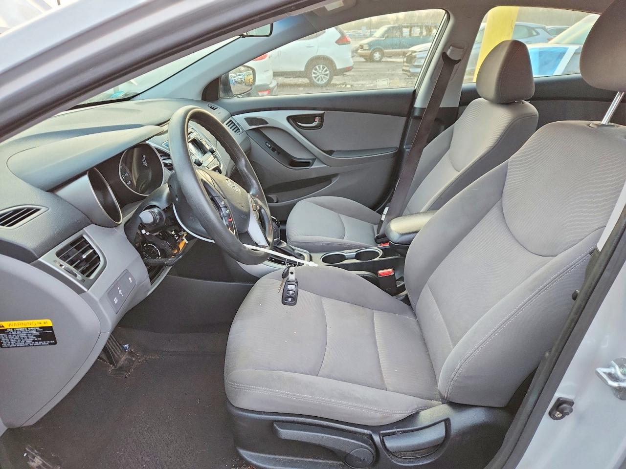 2014 HYUNDAI ELANTRA SE photo 7
