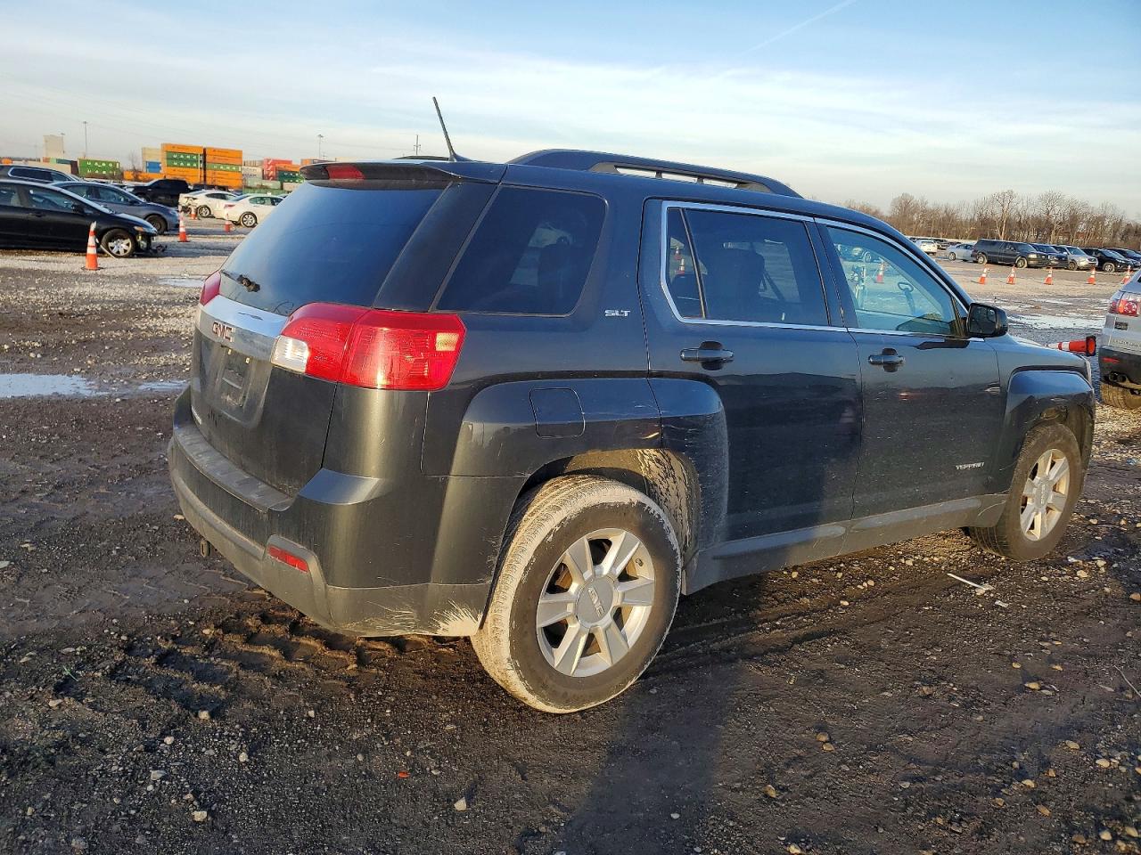 2013 GMC TERRAIN SLT photo 3