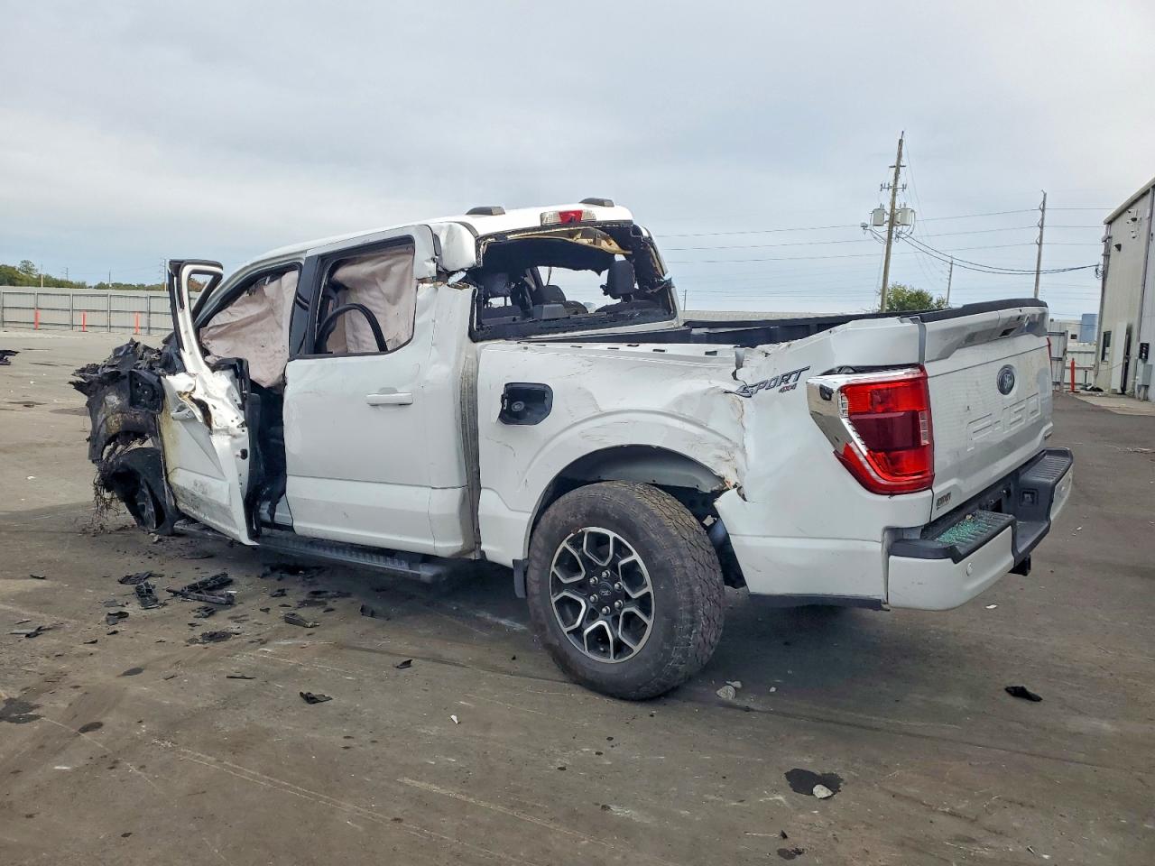 2022 FORD F150 SUPERCREW photo 2