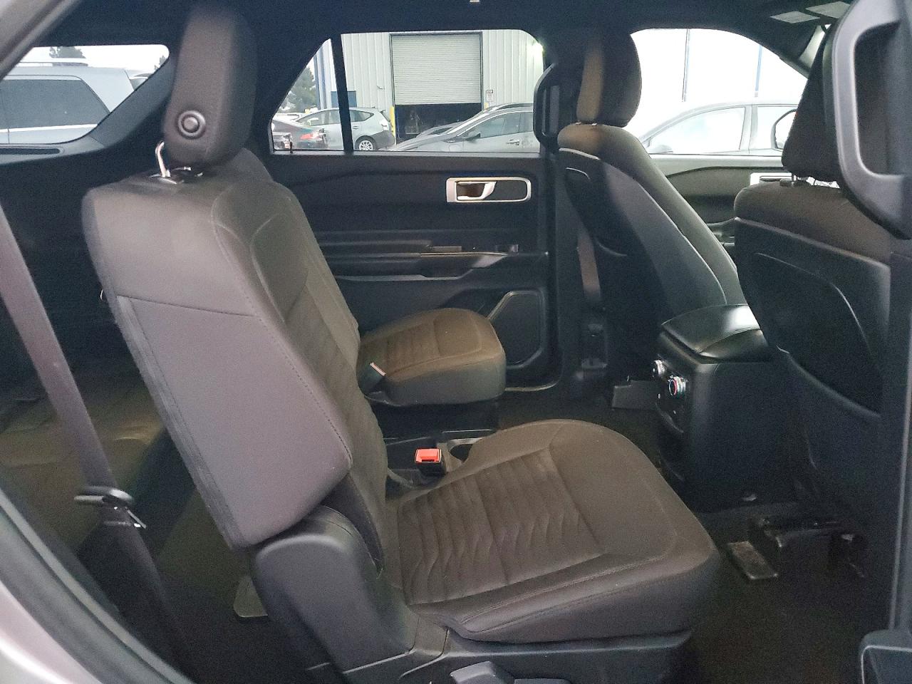 2020 FORD EXPLORER XLT photo 11