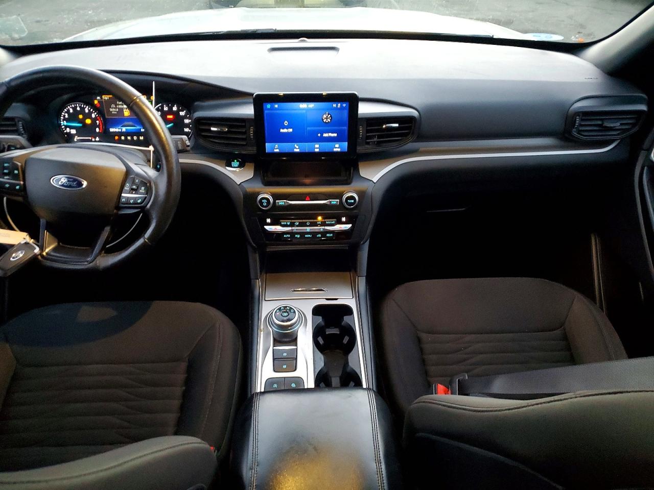 2020 FORD EXPLORER XLT photo 8