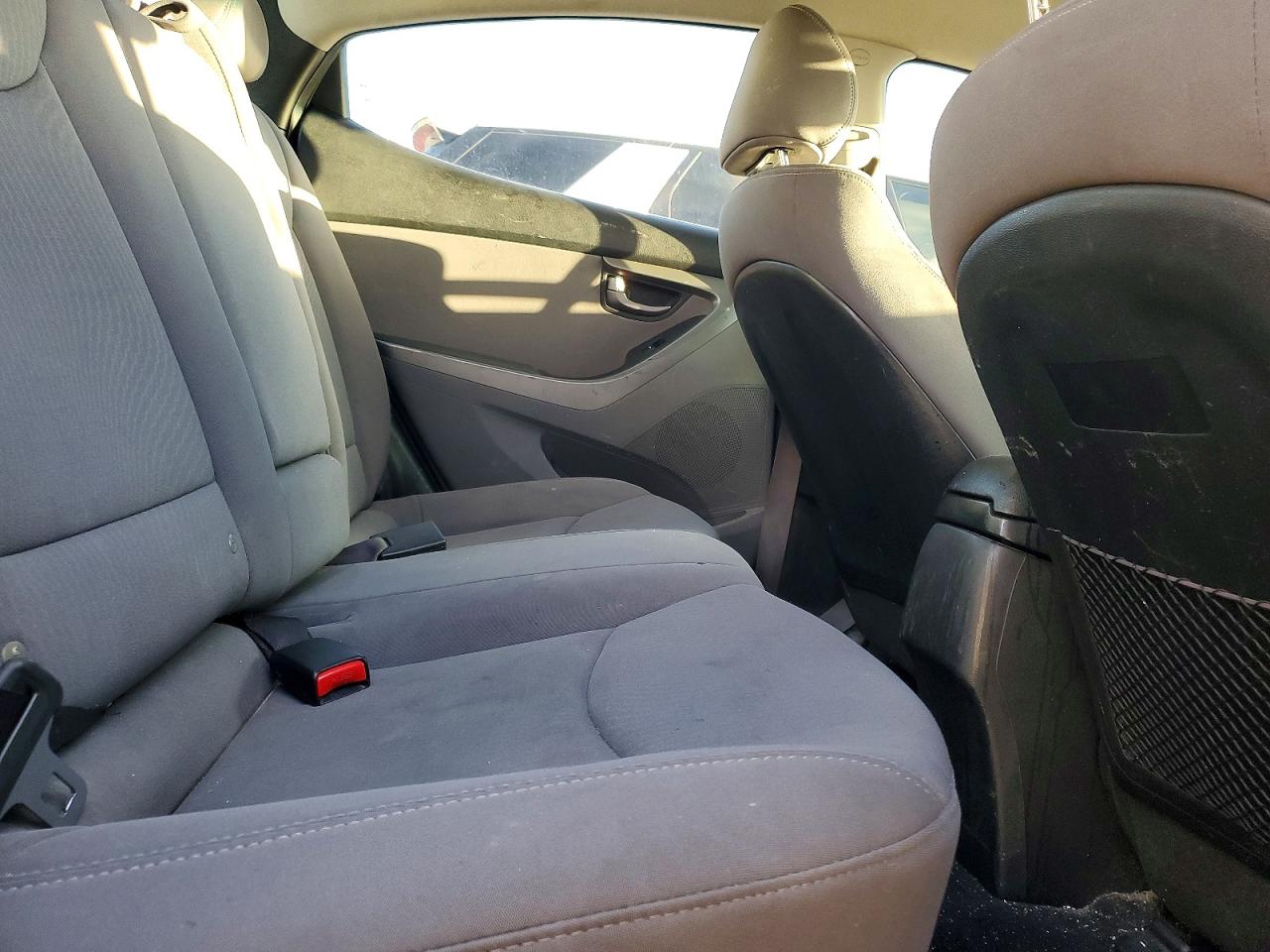 2014 HYUNDAI ELANTRA SE photo 10