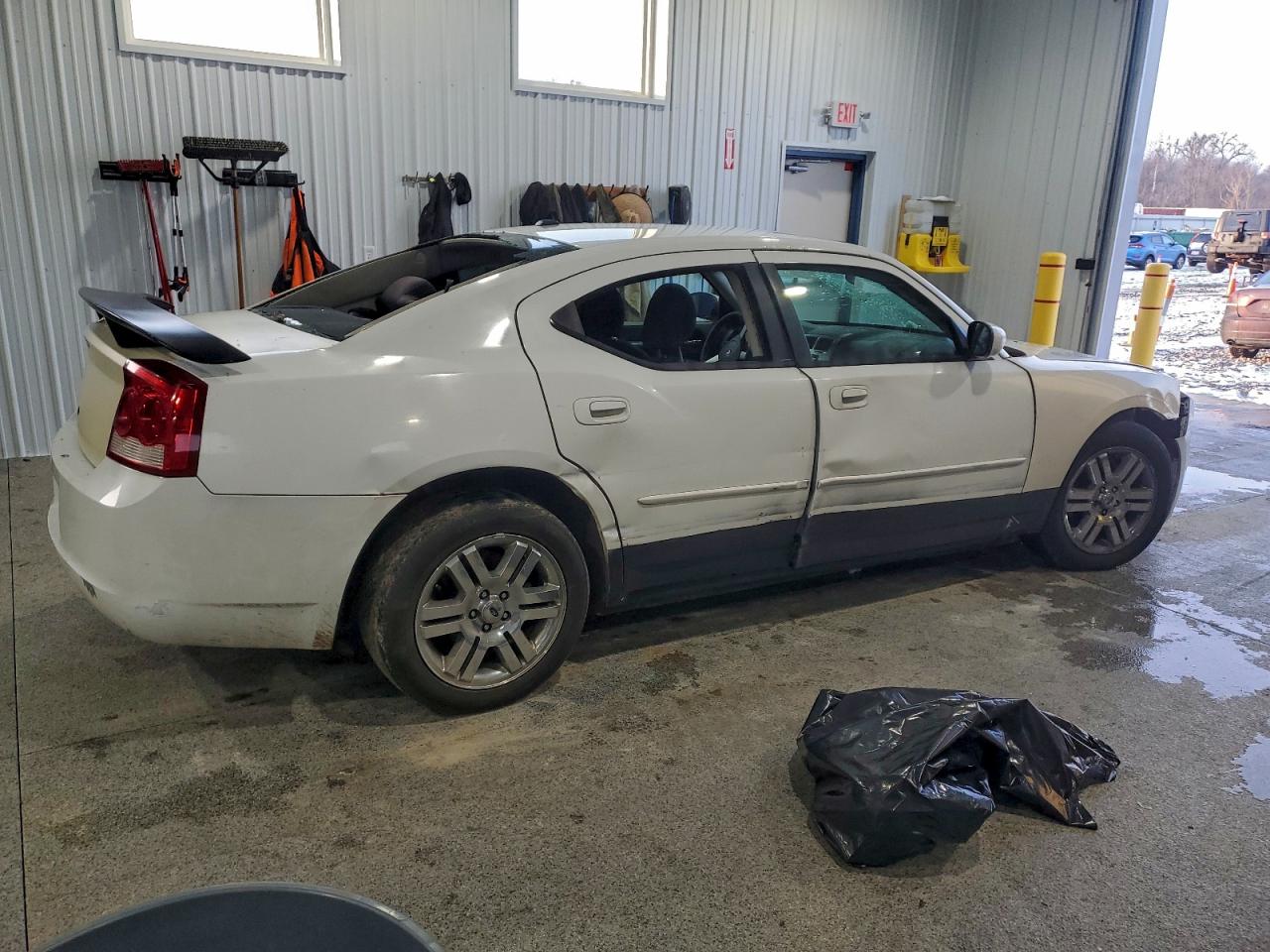 2010 DODGE CHARGER SXT photo 3