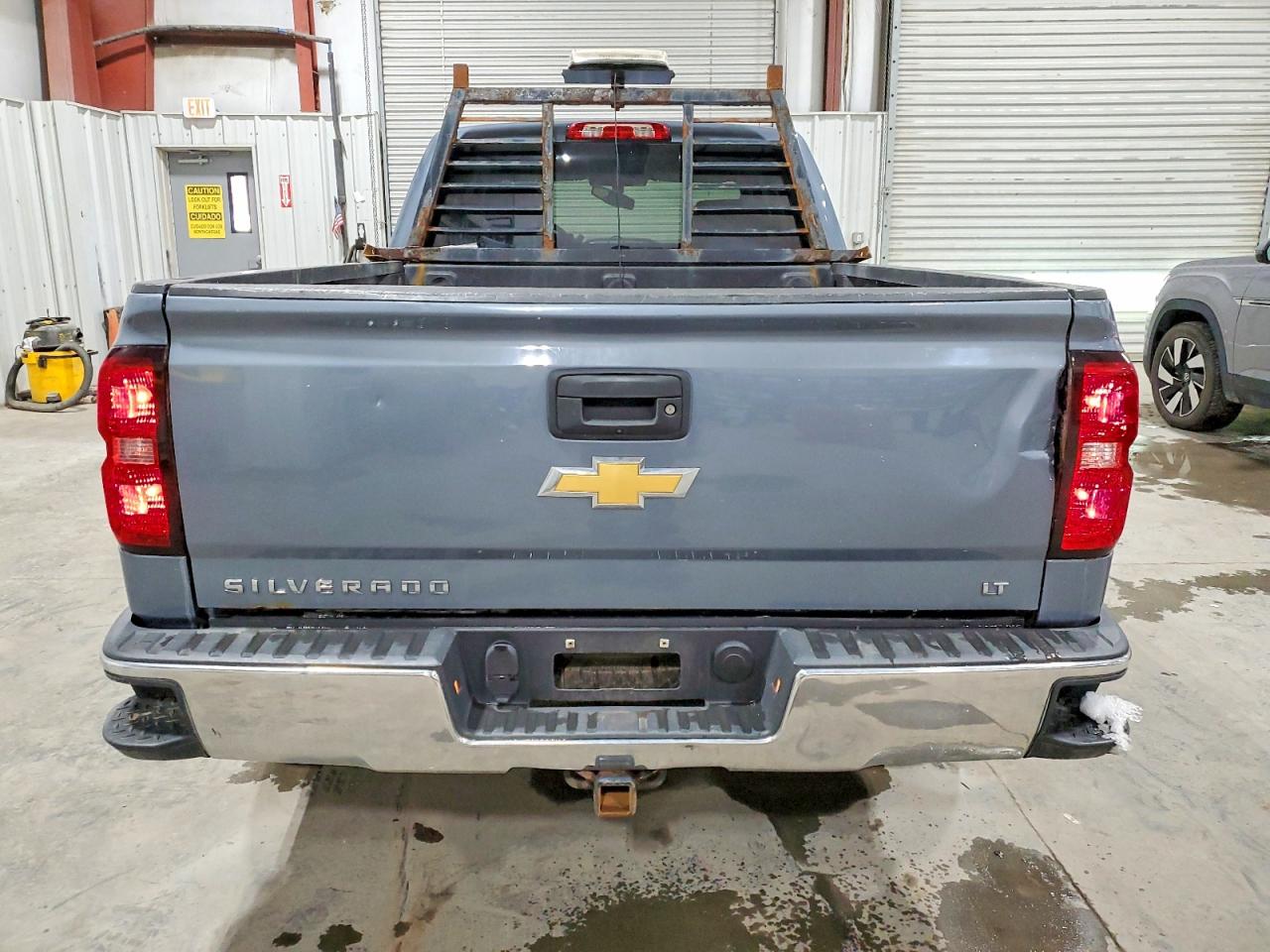 2016 CHEVROLET SILVERADO K1500 LT photo 6