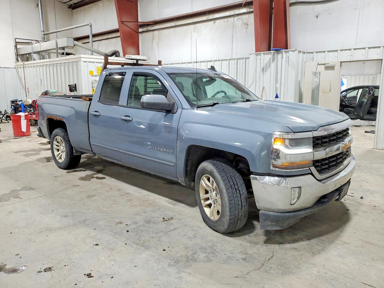 2016 CHEVROLET SILVERADO K1500 LT photo 4