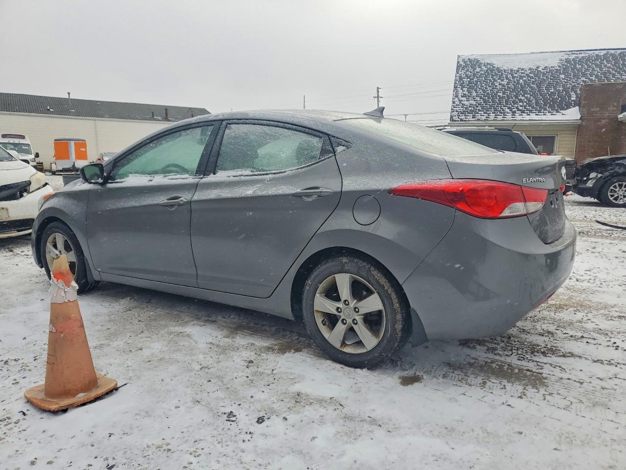 2013 HYUNDAI ELANTRA GLS photo 2