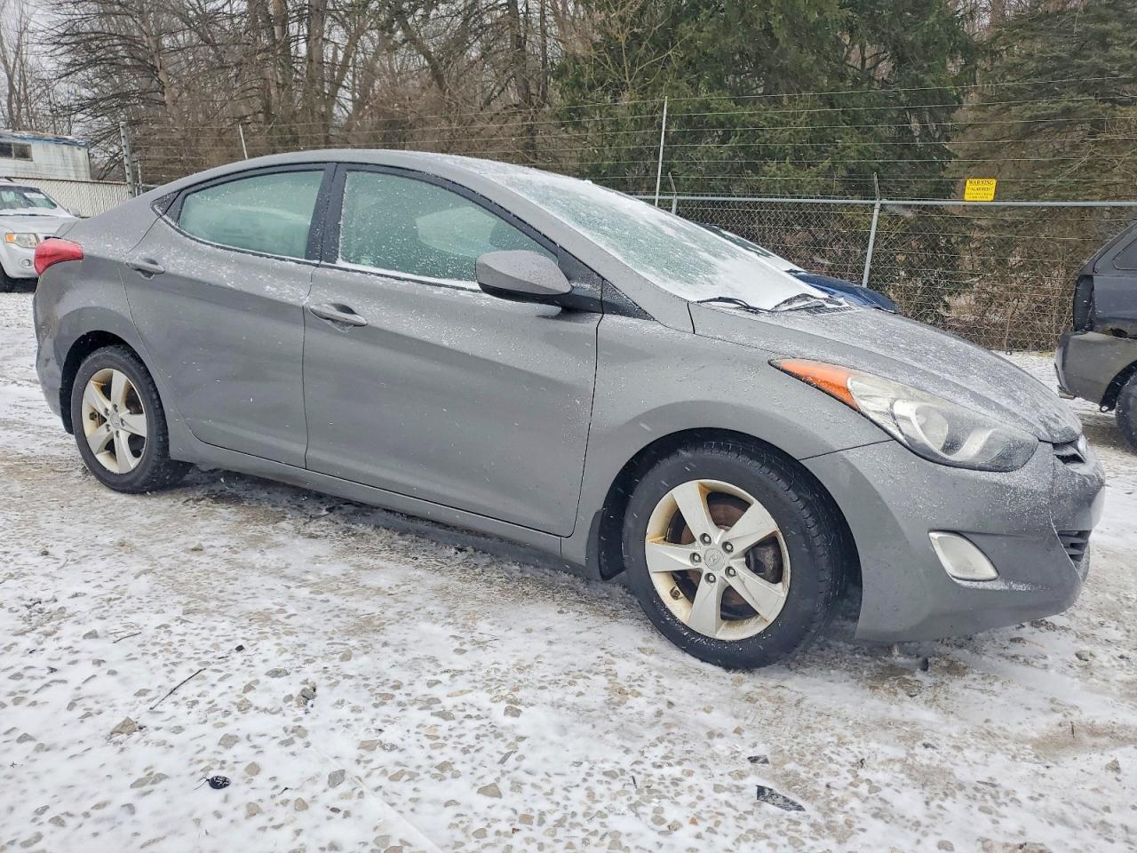 2013 HYUNDAI ELANTRA GLS photo 4