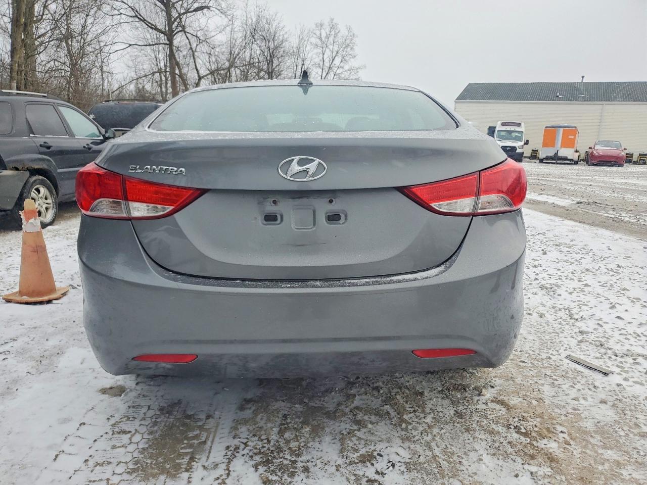 2013 HYUNDAI ELANTRA GLS photo 6