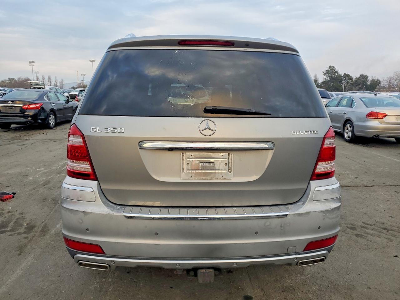 2010 MERCEDES-BENZ GL 350 BLUETEC photo 6