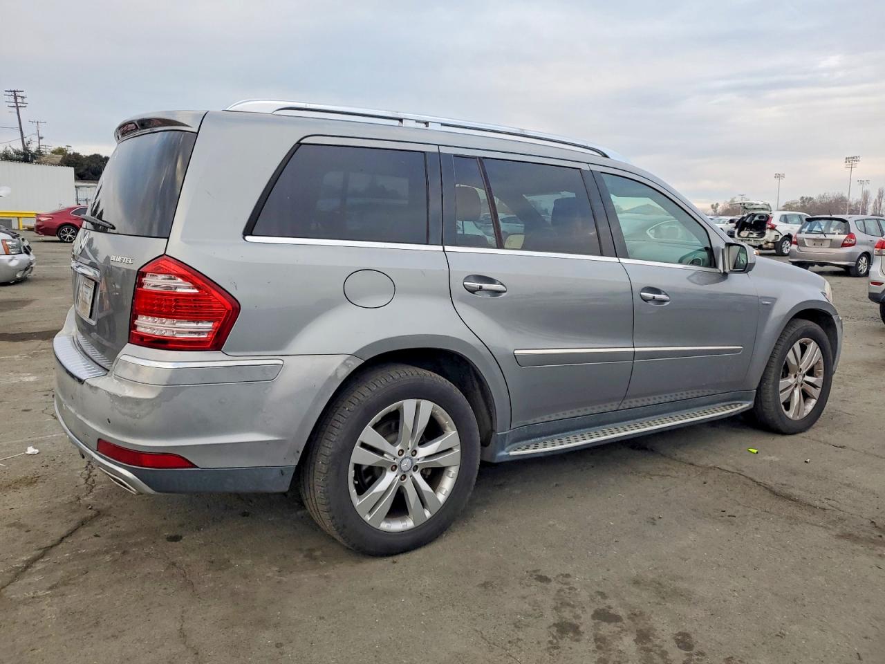 2010 MERCEDES-BENZ GL 350 BLUETEC photo 3