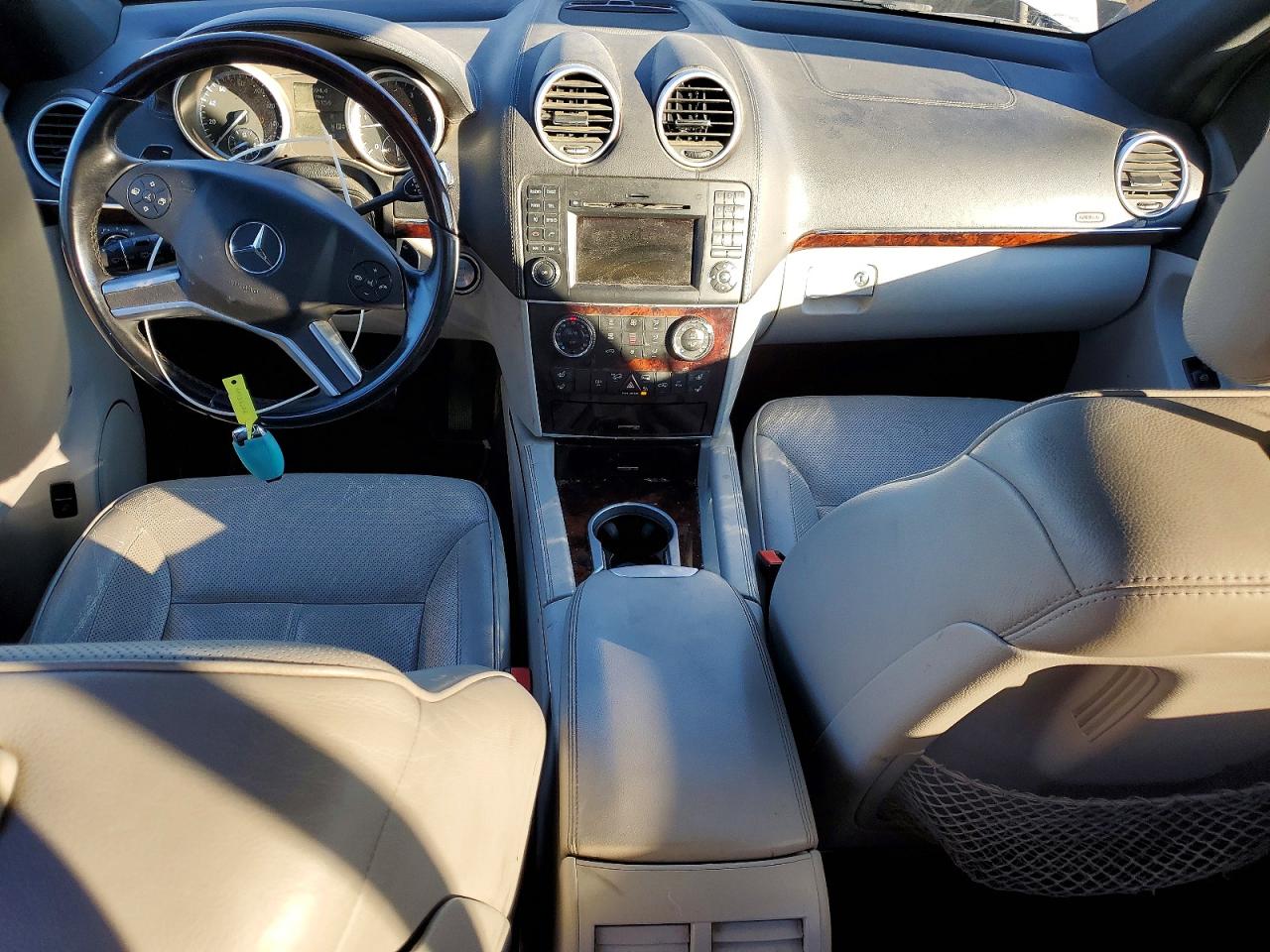 2010 MERCEDES-BENZ GL 350 BLUETEC photo 8