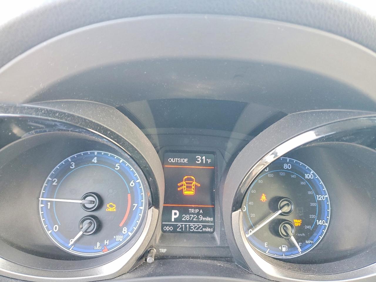 2014 TOYOTA COROLLA L photo 9