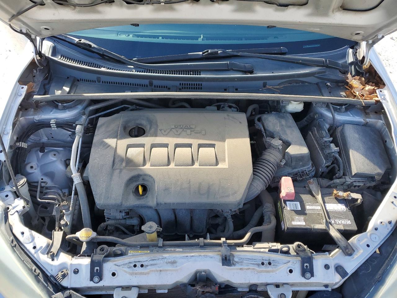 2014 TOYOTA COROLLA L photo 11