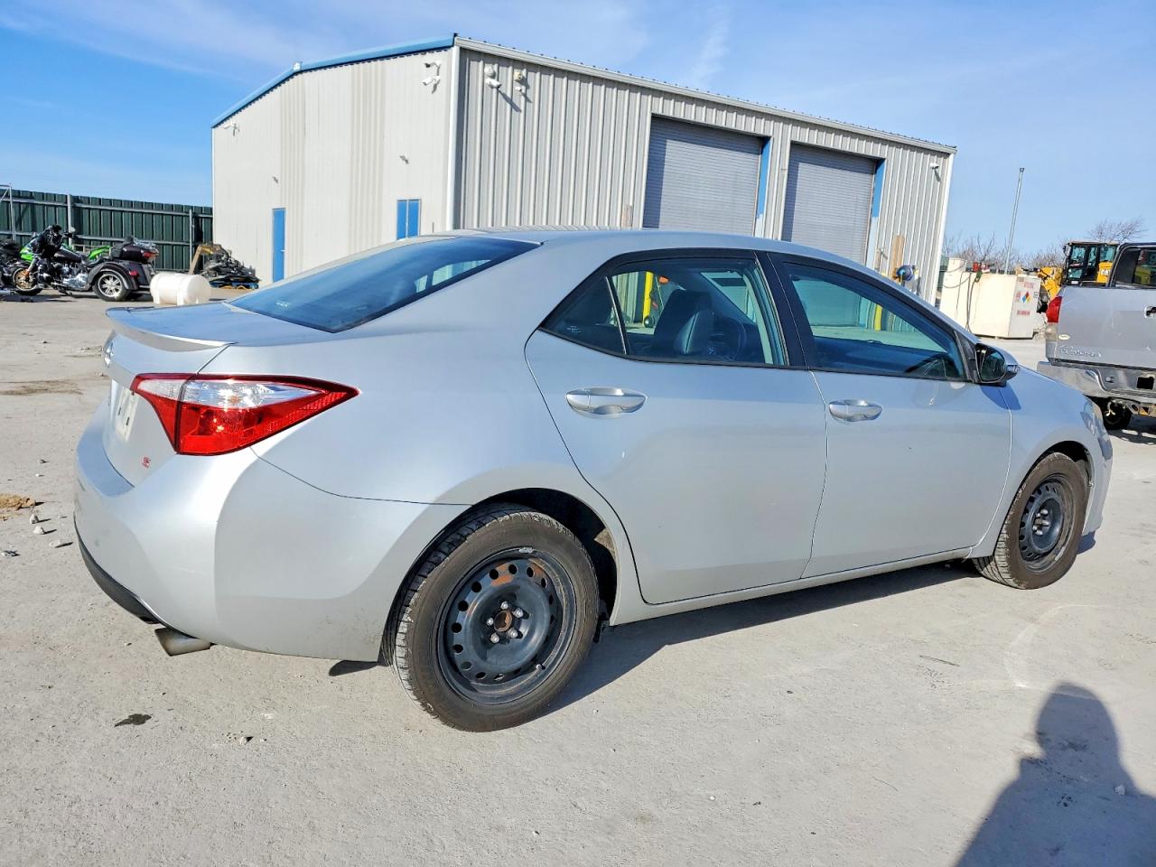2014 TOYOTA COROLLA L photo 3
