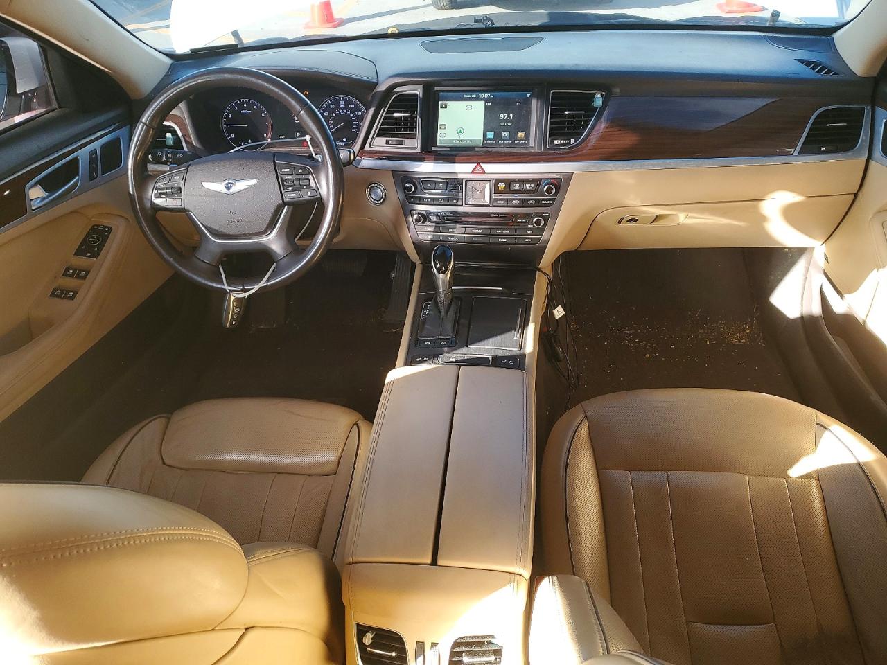 2015 HYUNDAI GENESIS 3.8L photo 8